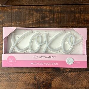 West Arrow Pink LED light XOXO